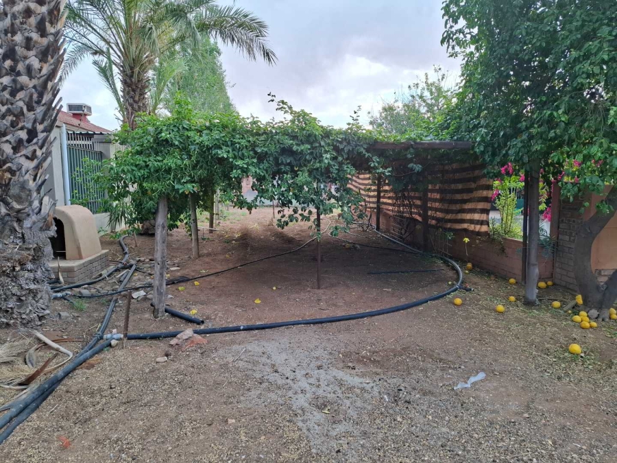 5 Bedroom Property for Sale in Upington Northern Cape